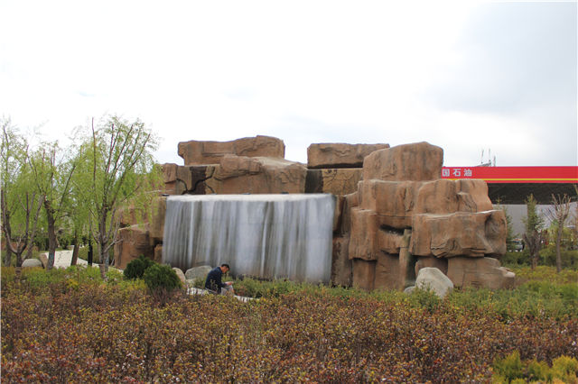 拉薩娘熱路格?；ü珗@